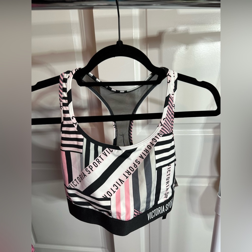 NWT Victoria Secret Sport The Player Racerback Sports Bra